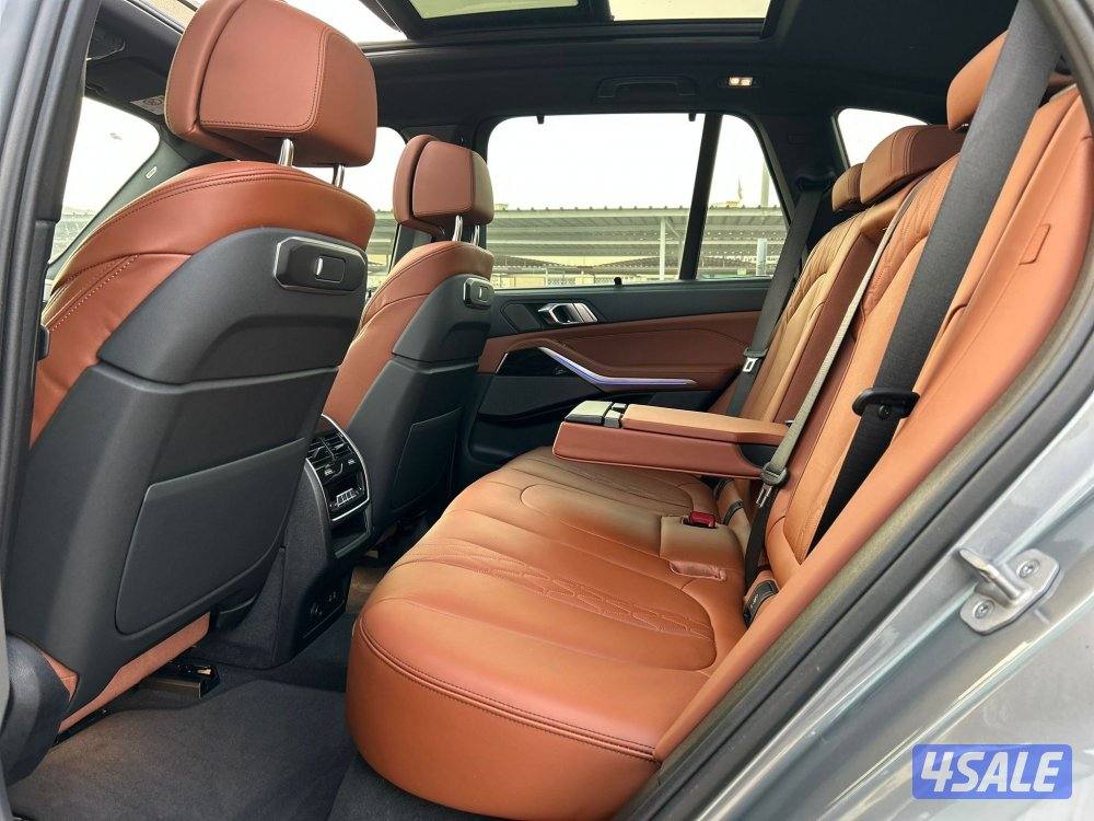 للبيع BMW X5 XDrive 40i /2024 M KiT13