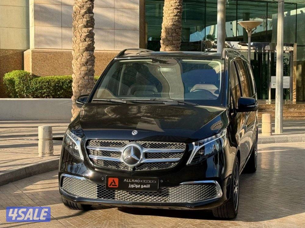 مرسيدسV250 (كتAMG) موديل2023 عداد31الف وارد الملا تحت الكفاله1