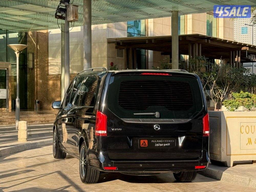 مرسيدسV250 (كتAMG) موديل2023 عداد31الف وارد الملا تحت الكفاله2