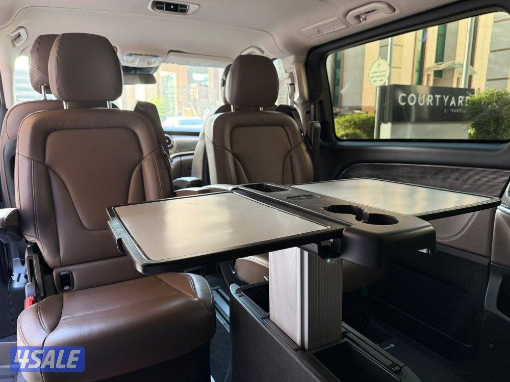 مرسيدسV250 (كتAMG) موديل2023 عداد31الف وارد الملا تحت الكفاله8