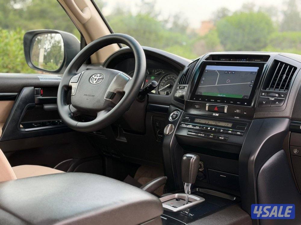 لاند كروزر GX_R V8 موديل 2011 وارد الساير9