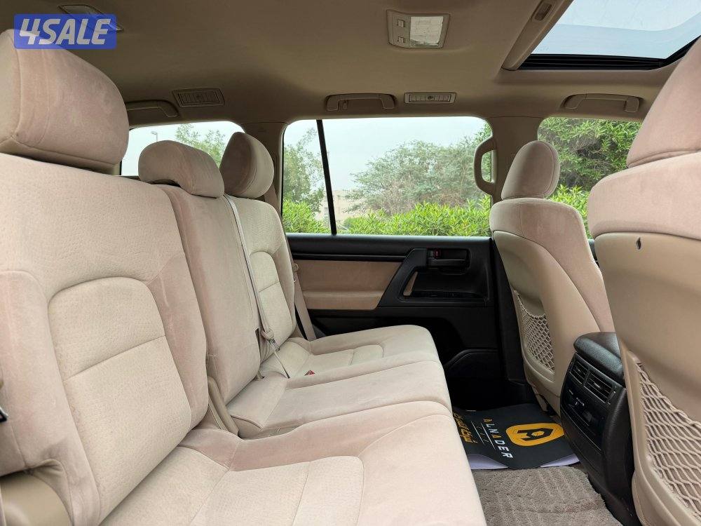 لاند كروزر GX_R V8 موديل 2011 وارد الساير14