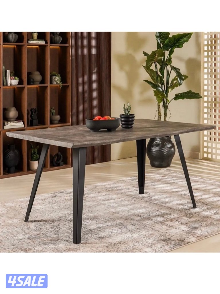 طاولة طعام ٦ اشخاص من دون كراسي2