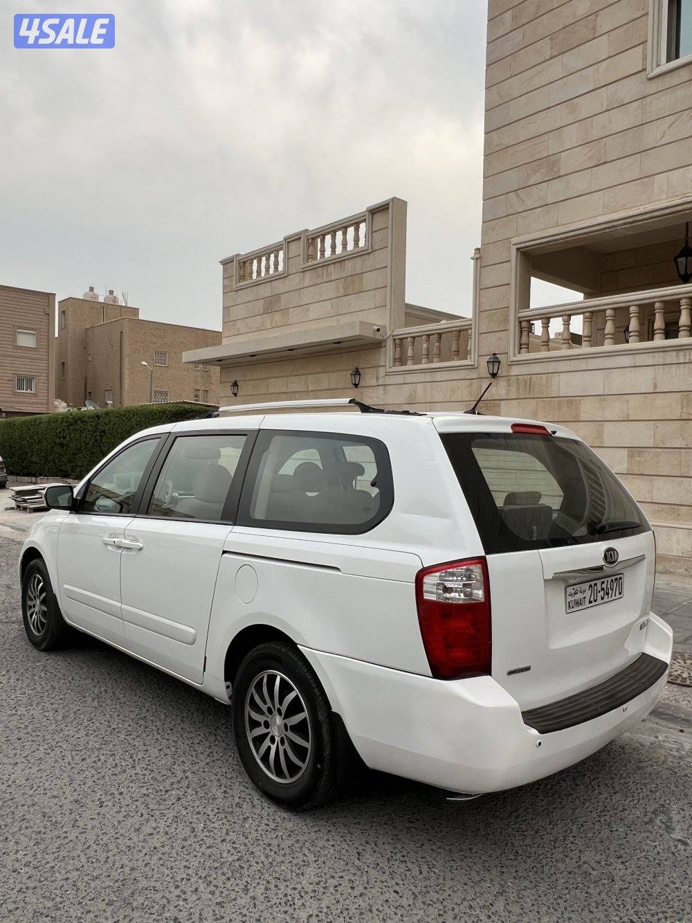 للبيع كيا كرنفال 20132