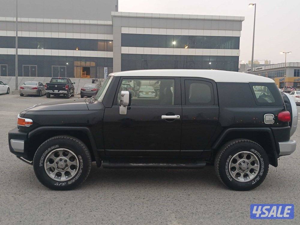 تويوتا FJ موديل 2013 .صبغ الوكالة3