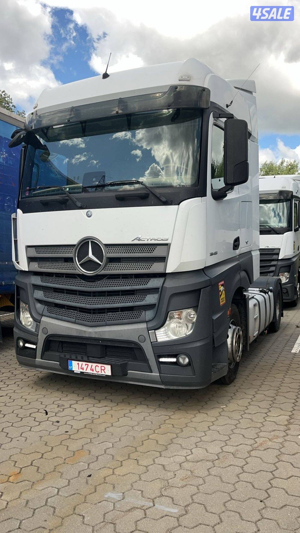 للبيع راس شاحنه 20161