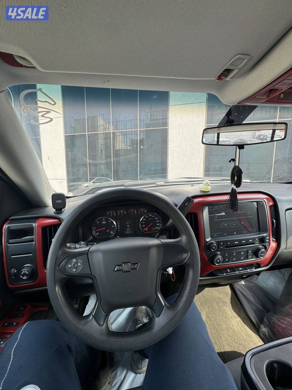 للبيع وانيت سلفرادو غمارة واحد4