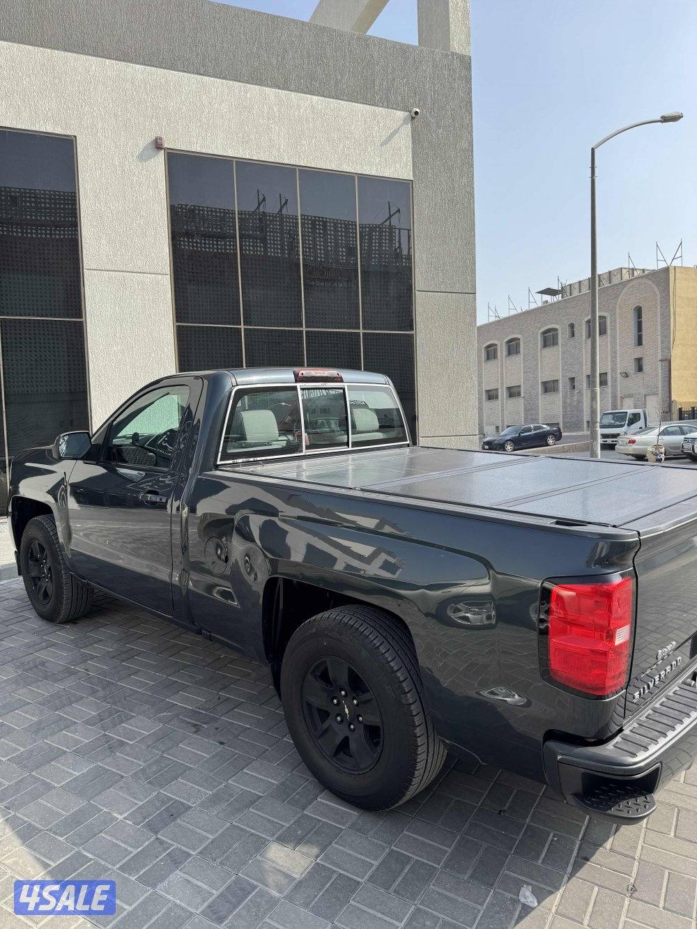 للبيع وانيت سلفرادو غمارة واحد5