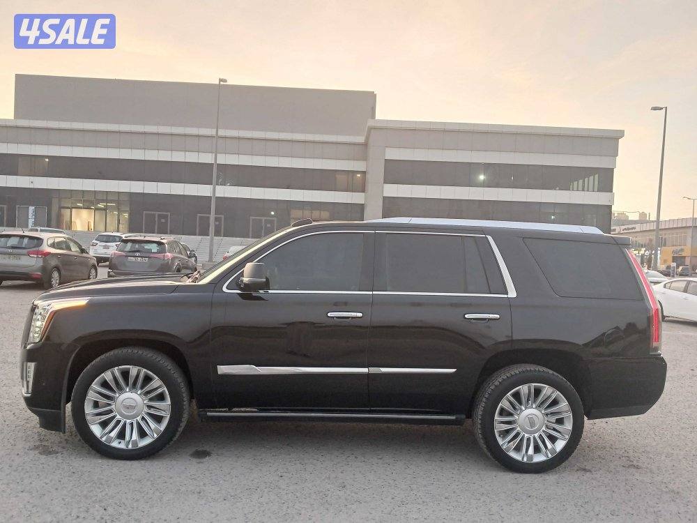 اسكاليد بلاتنيوم موديل 2018 الفل2