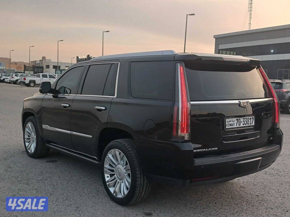 اسكاليد بلاتنيوم موديل 2018 الفل4