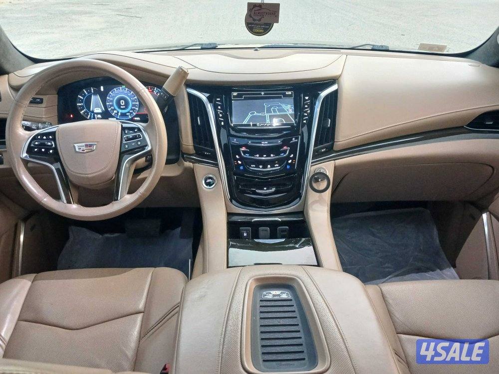 اسكاليد بلاتنيوم موديل 2018 الفل7