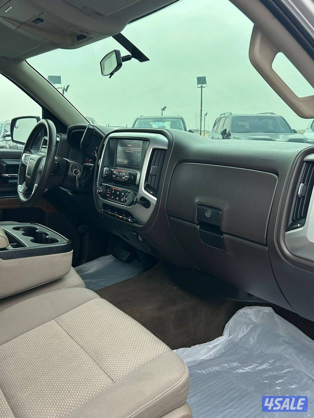 للبيع وانيت سييرا Z716