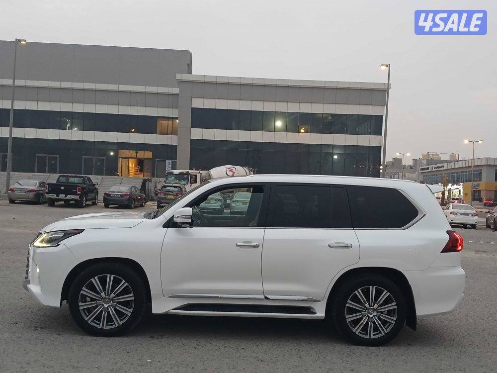 جيب لكزس LX570 موديل 2016 صبغ الوكالة2