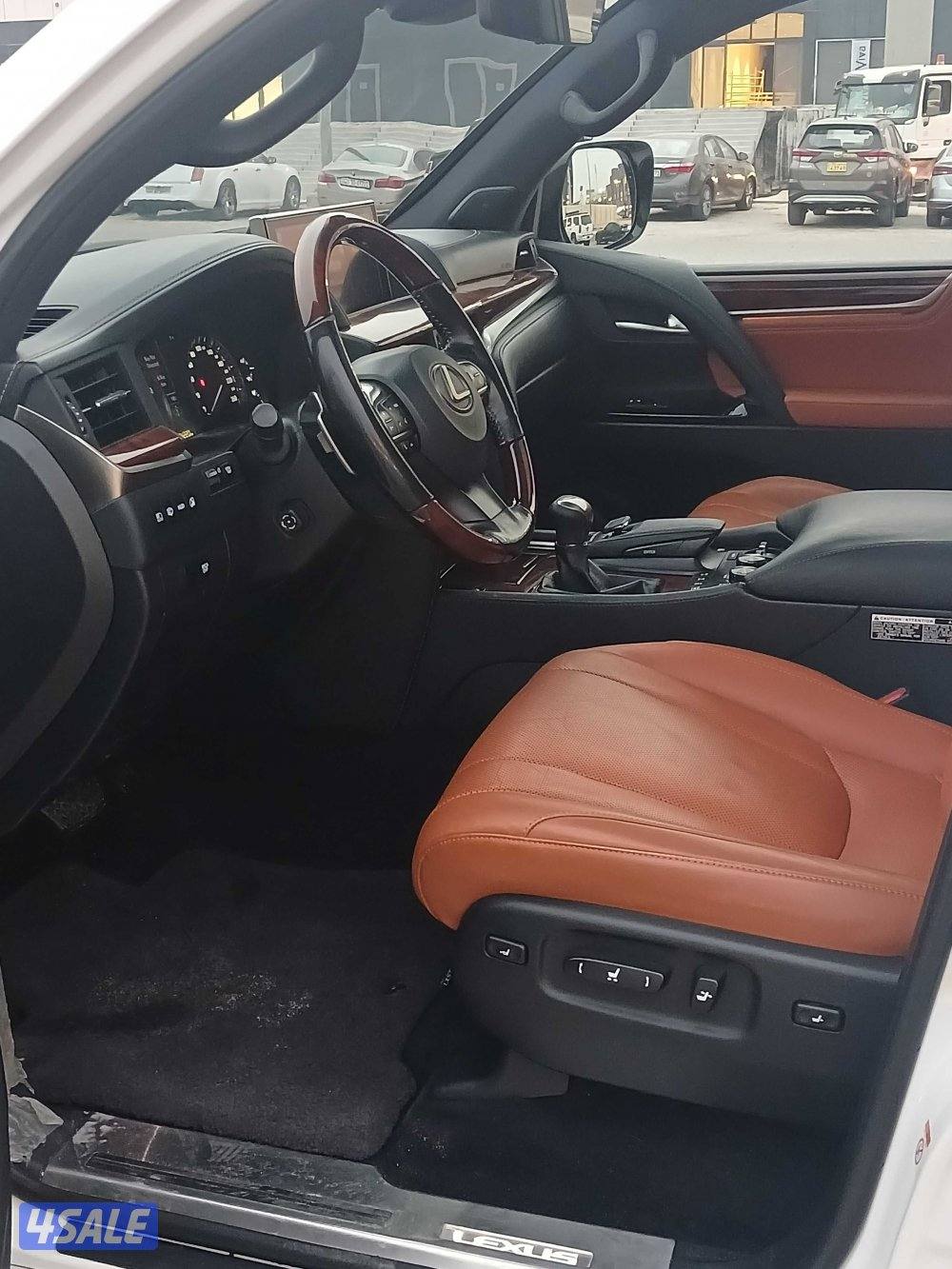 جيب لكزس LX570 موديل 2016 صبغ الوكالة6