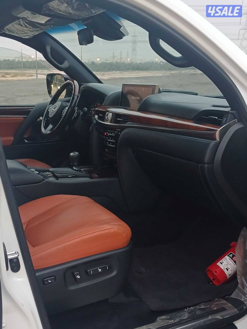 جيب لكزس LX570 موديل 2016 صبغ الوكالة10