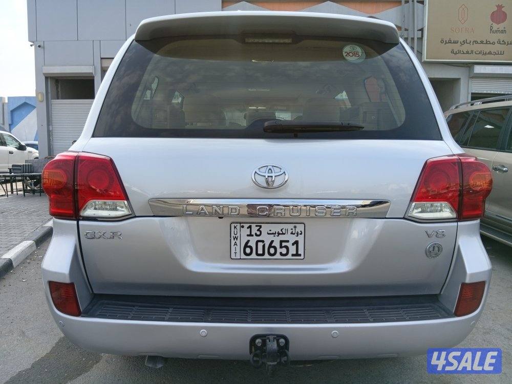 لاند كروزر GX.R V8  الساير ماشي 290 الف كم صبغ الوكالة ماعدا جزء3