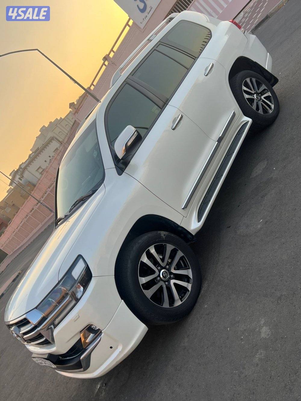 لاند قراند ترونق موديل20192