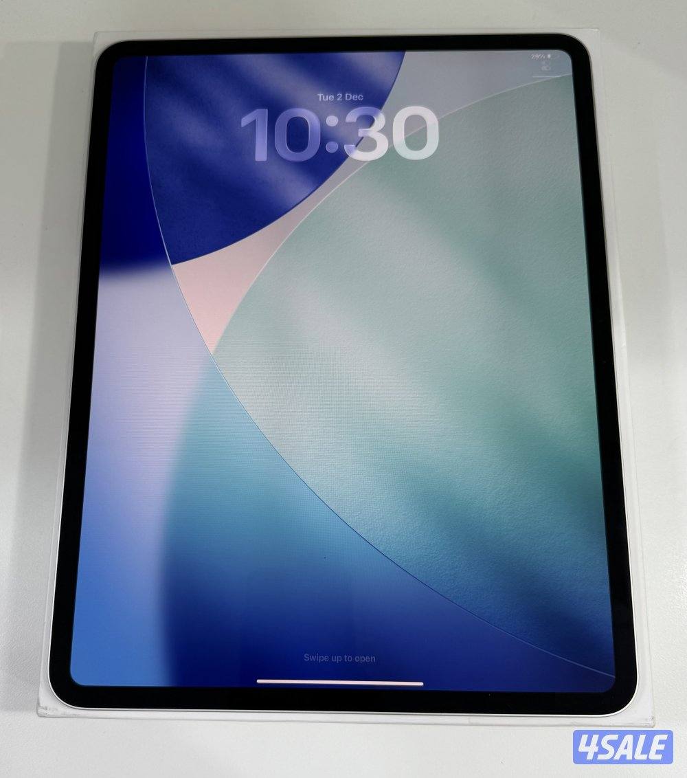 Apple iPad Pro13” M5 Chip, 12 GB RAM, 256GB Wifi Silver 1Day Used Only6