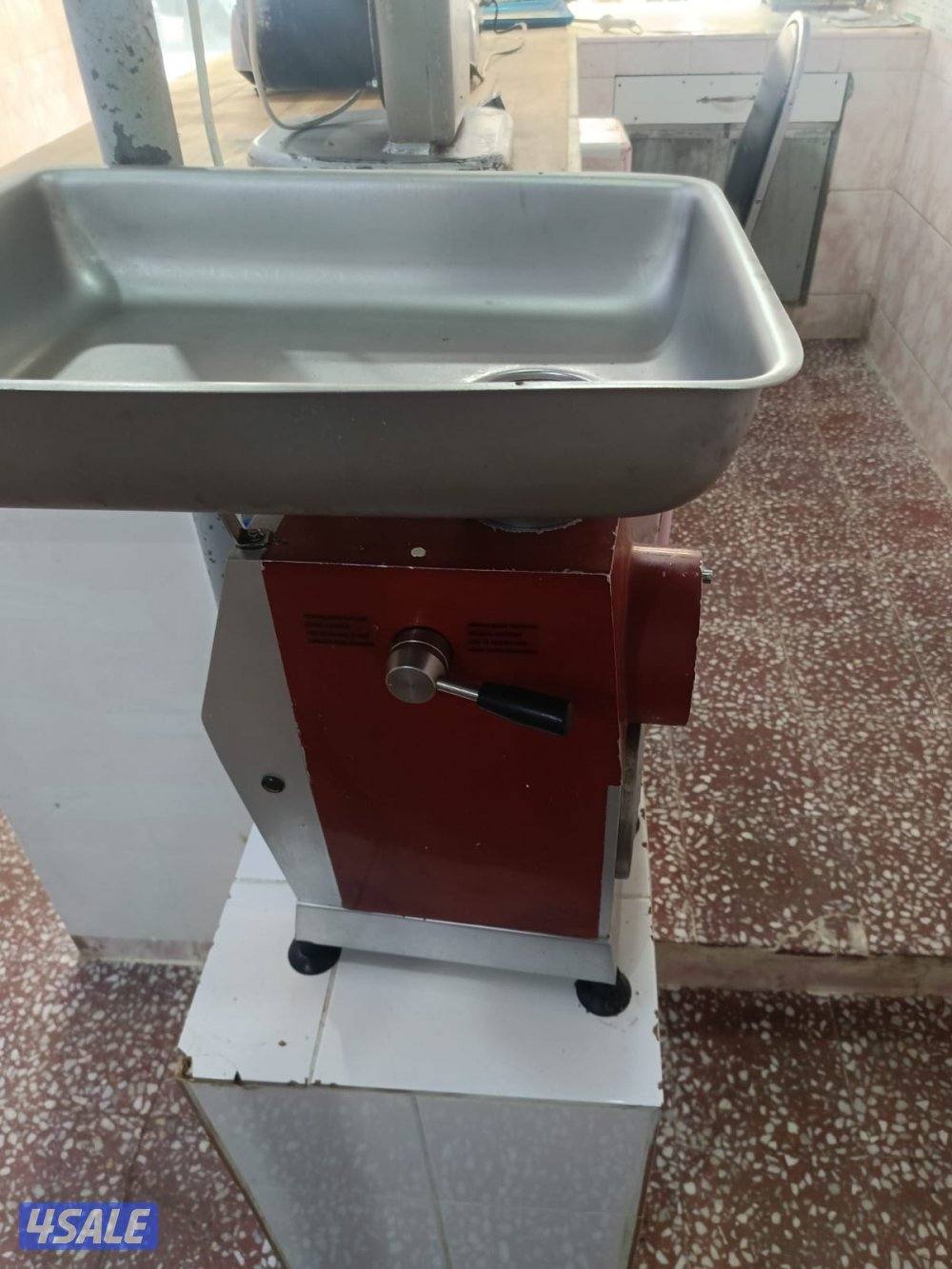 اجهزة ومعدات و ثلاجات بيع اللحوم4