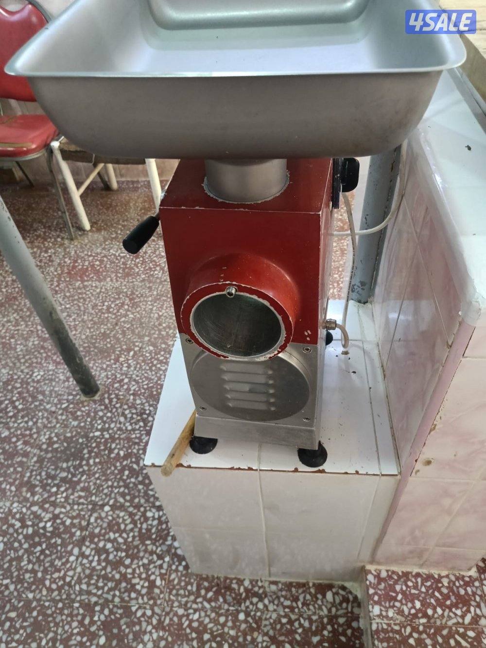 اجهزة ومعدات و ثلاجات بيع اللحوم10