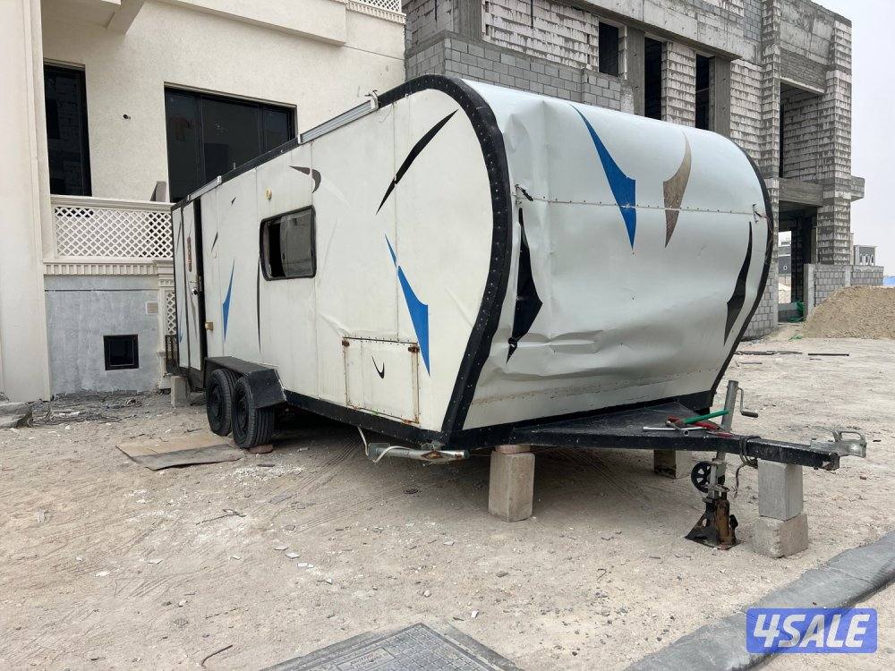 للبيع كرفان امارتي 2023 ساندوتش بانل2