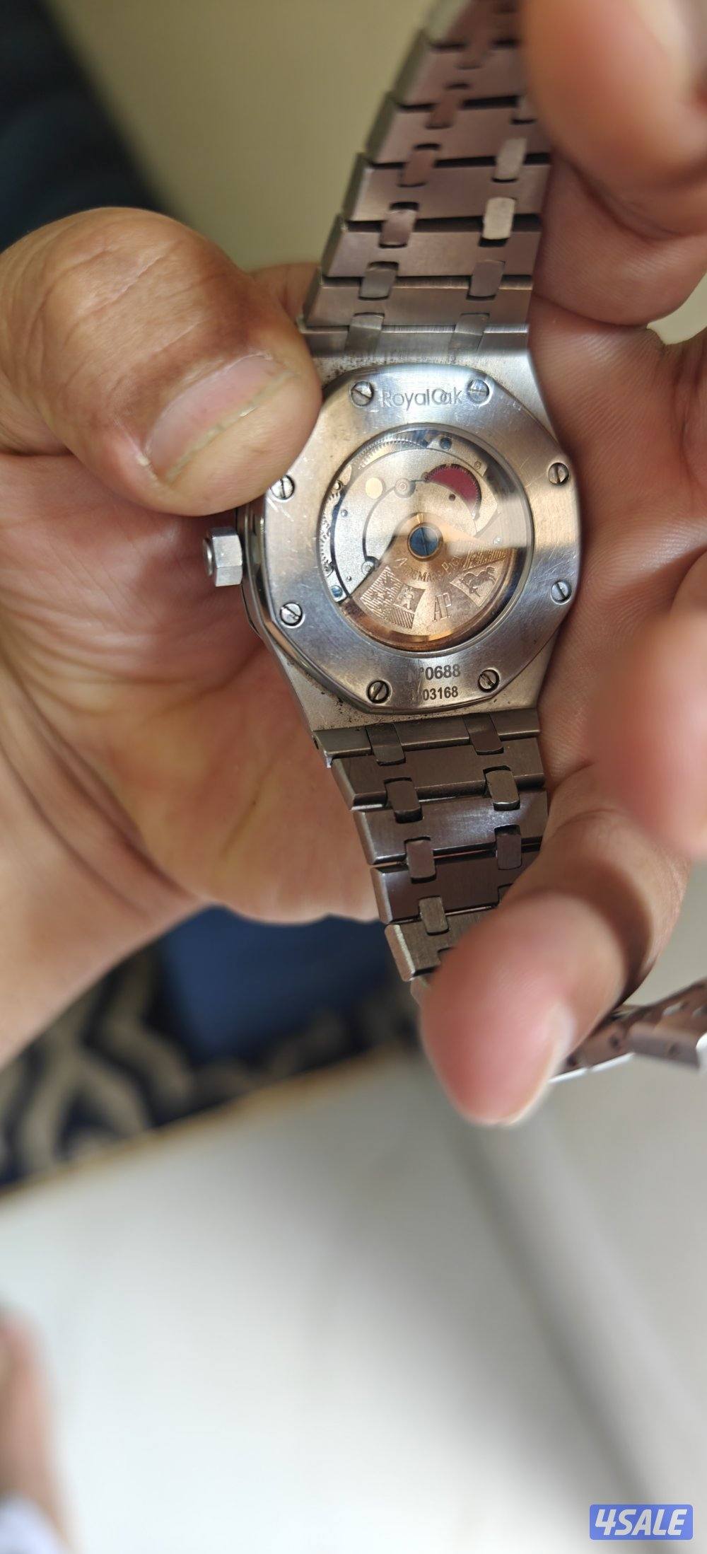 للبيع ساعتين ماتفرق بينهم وبين الاصل3