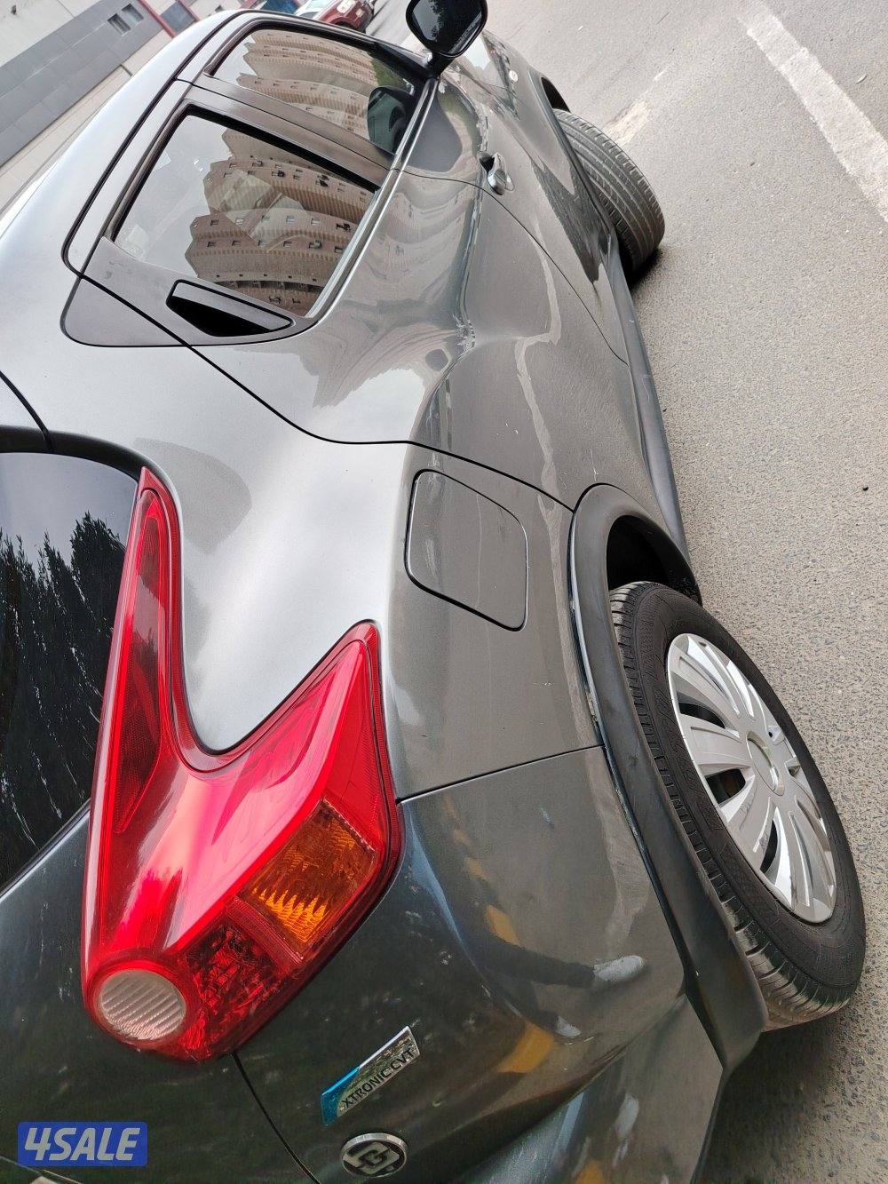 للبيع نيسان _ جوك 20125