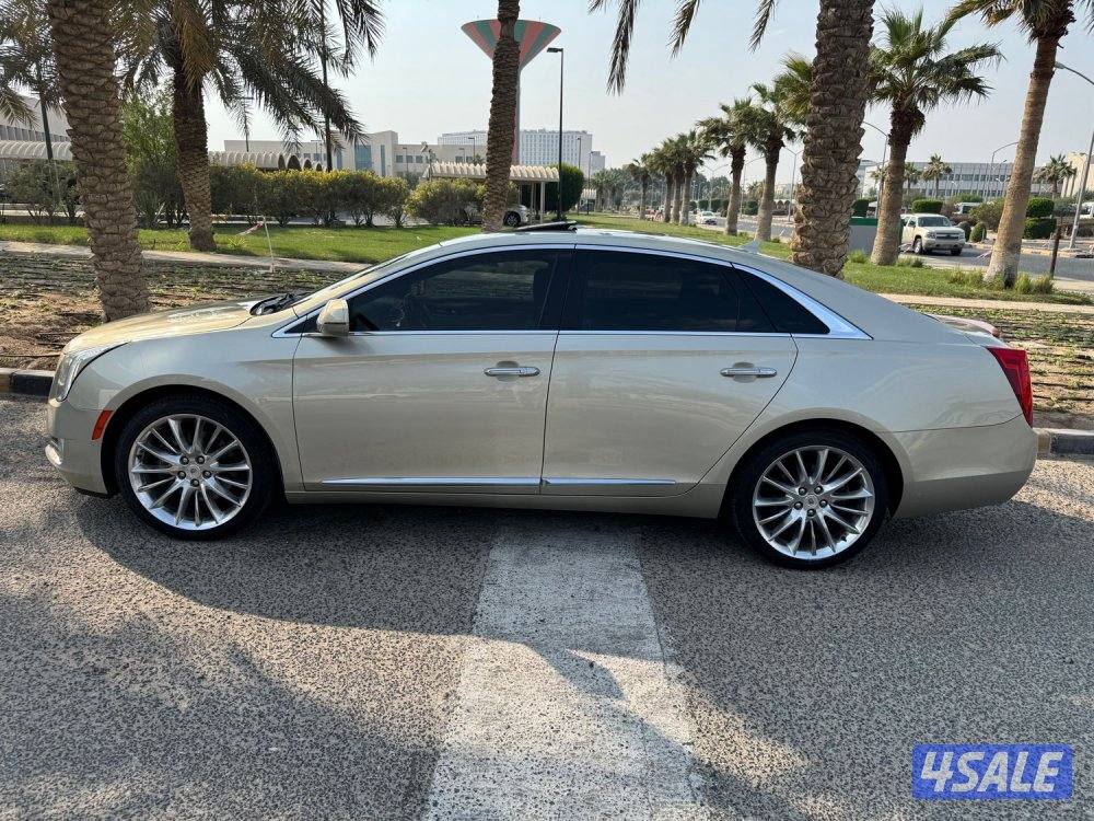 كاديلاك XTS 4 بلاتينيوم 2013 ماشي 40 سيرفس وكاله نظيف جدا شرط الفحص2