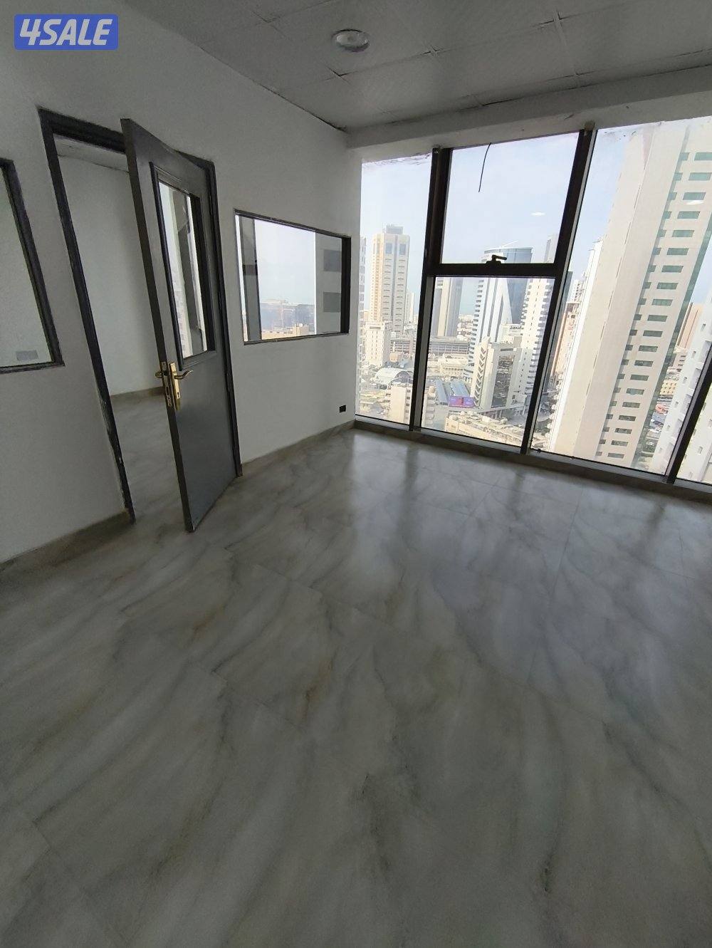 مكاتب و محلات تجارية للايجار في المرقاب قطعة 1 شارع عبدالله المبارك2