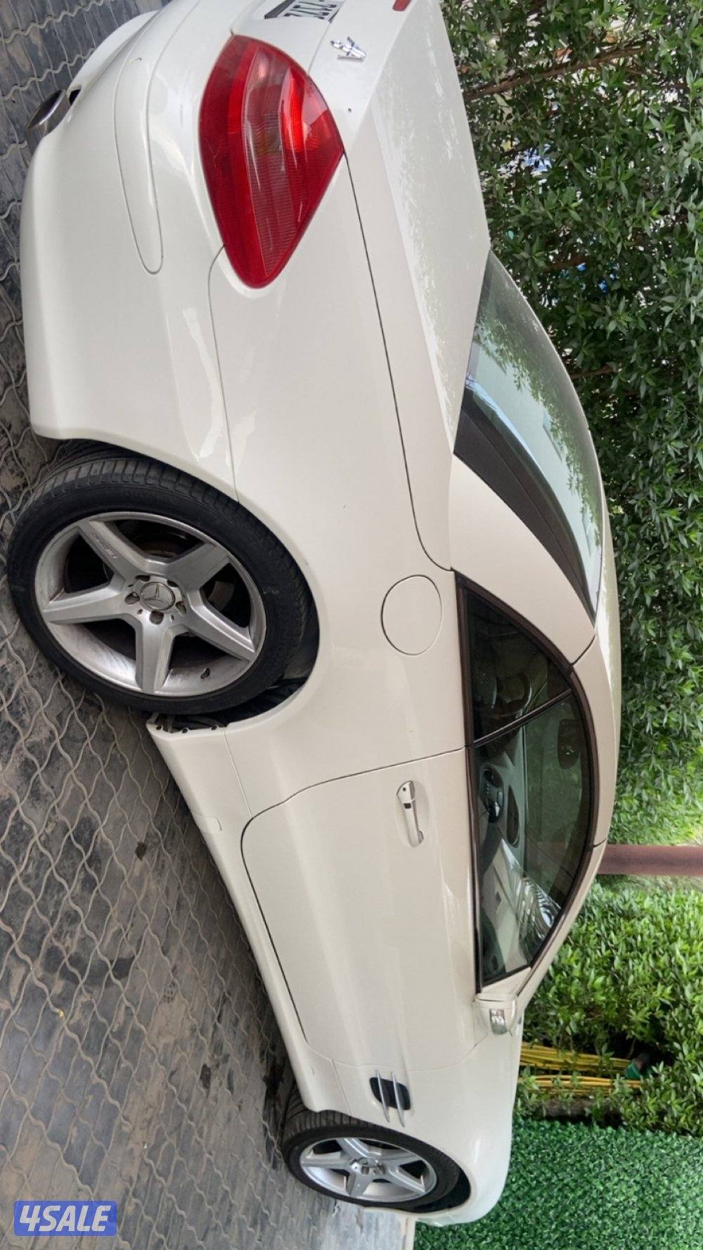 للبيع  بنز SL 350 ماشي 187 فقط وكالة البشر2005 مفتاحين2