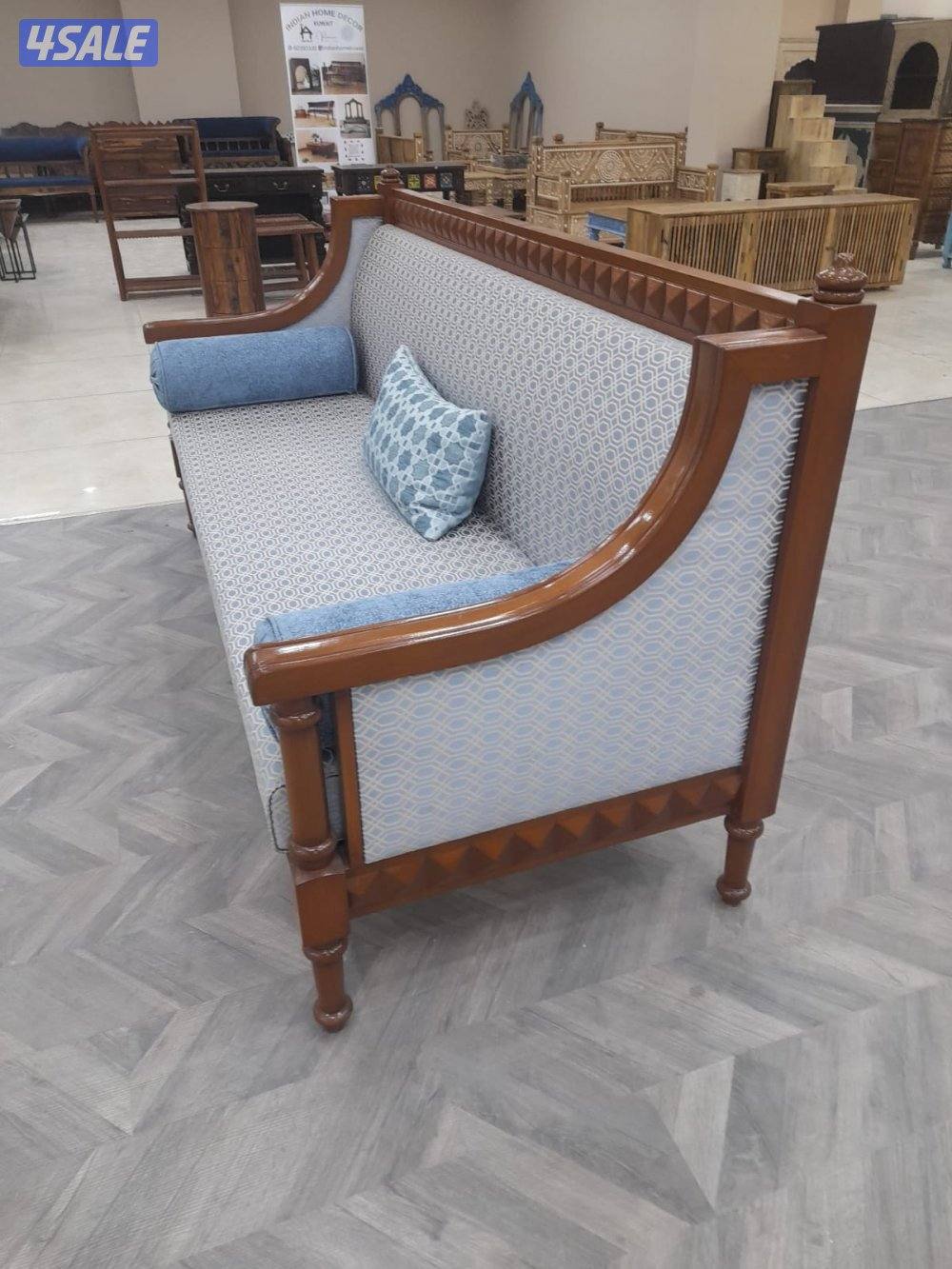 تنجيد وتفصال جميع الجلسات الأمريكي البناني وجميع الأطقم والستاير خام و4