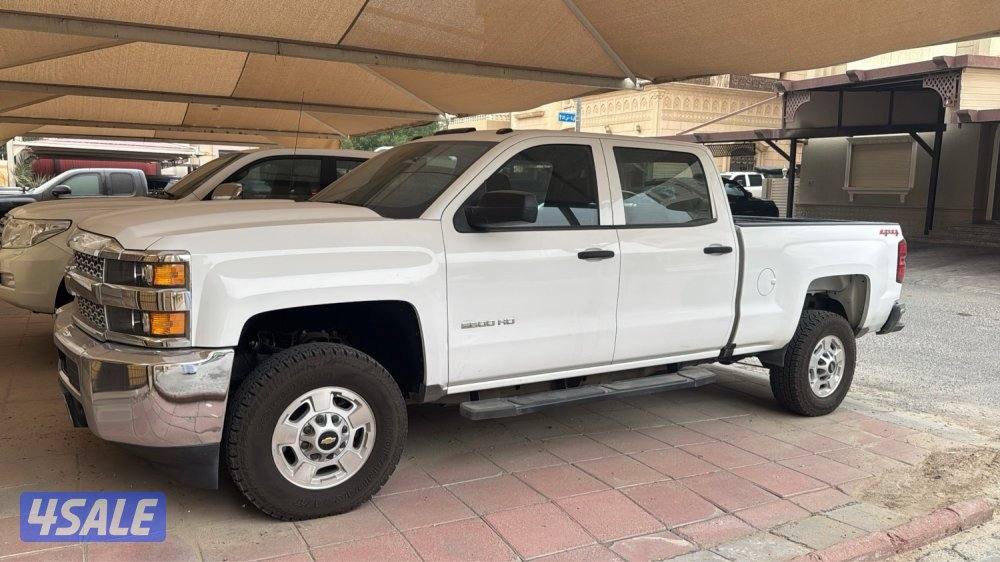 وانيت سلفرادو HD0