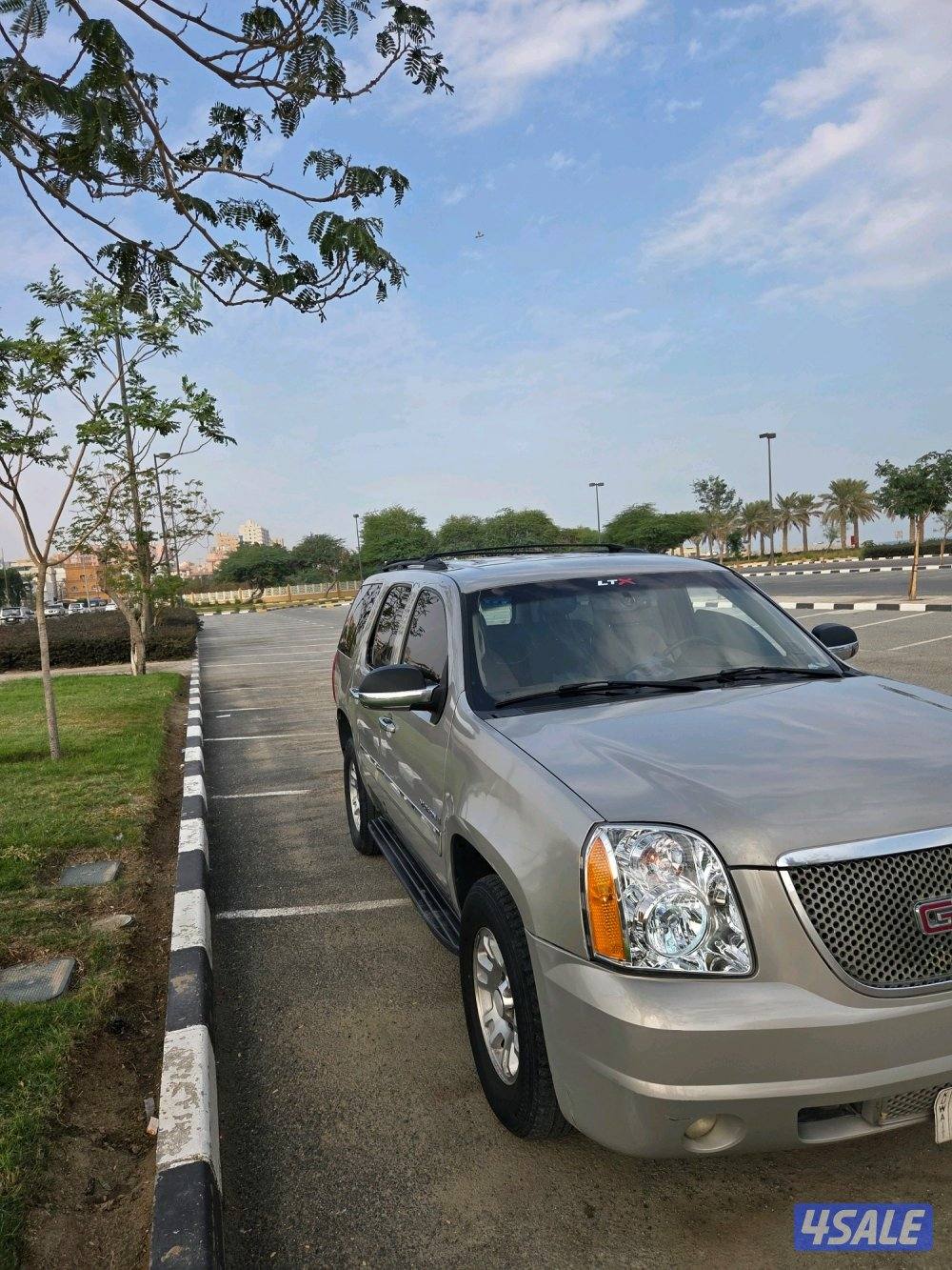 للبيع جمس يوكن موديل ٢٠٠٨ بحاله جيده2