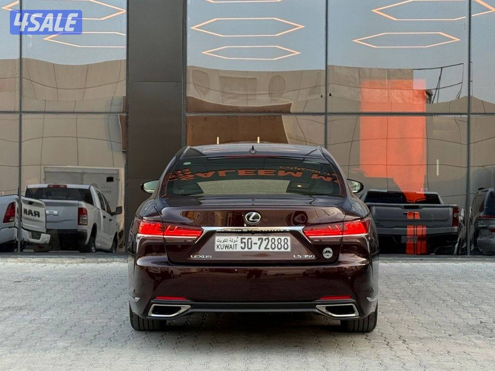 LEXUS LS350 _2018 عداد 49 الف فقط4