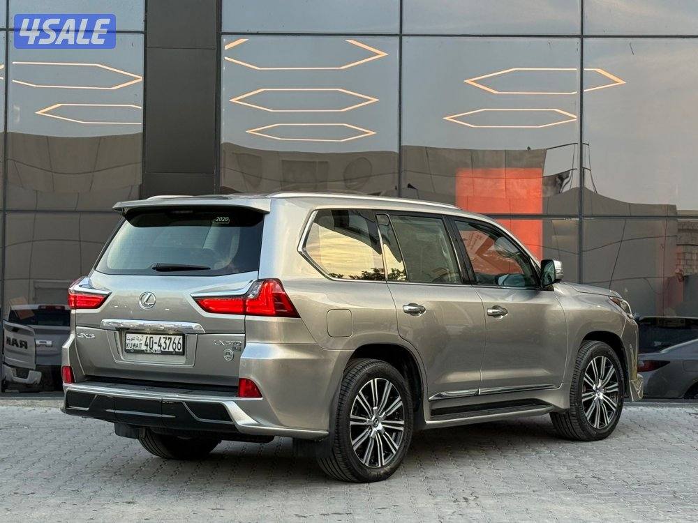 LEXUS LX570 S _2017 صبغ الوكالة4