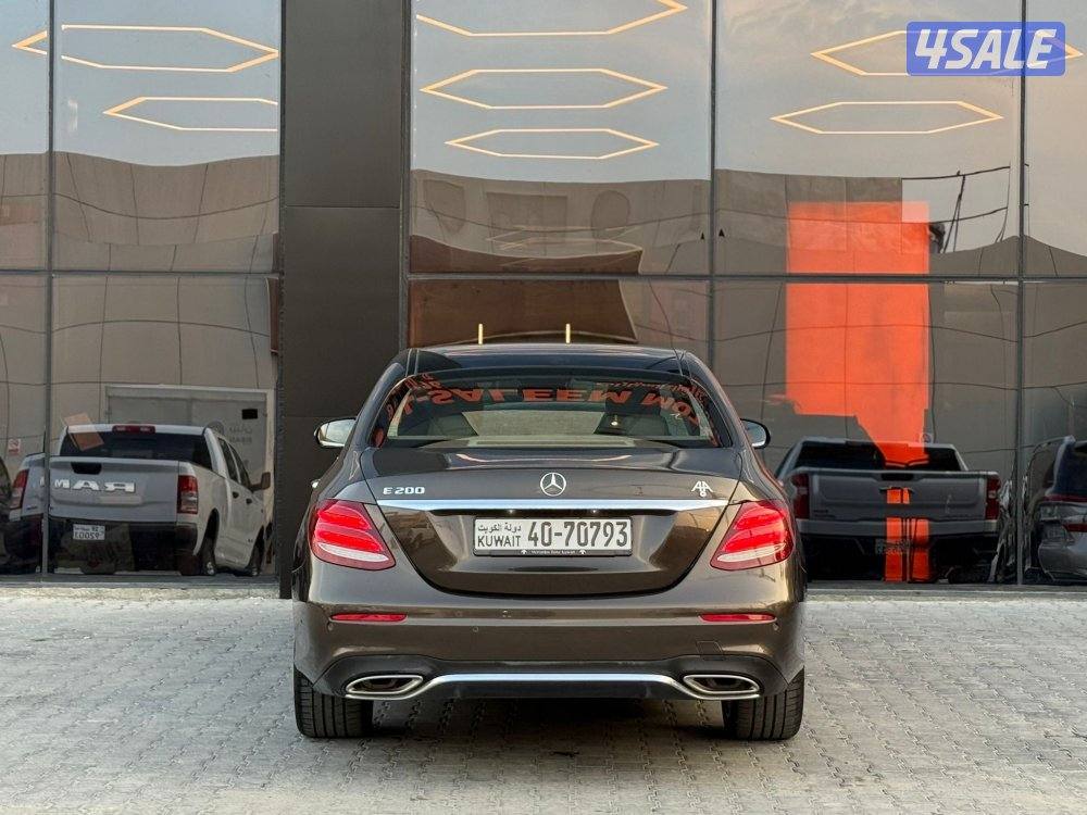 MERCEDES E200 _2017 صبغ الوكالة5