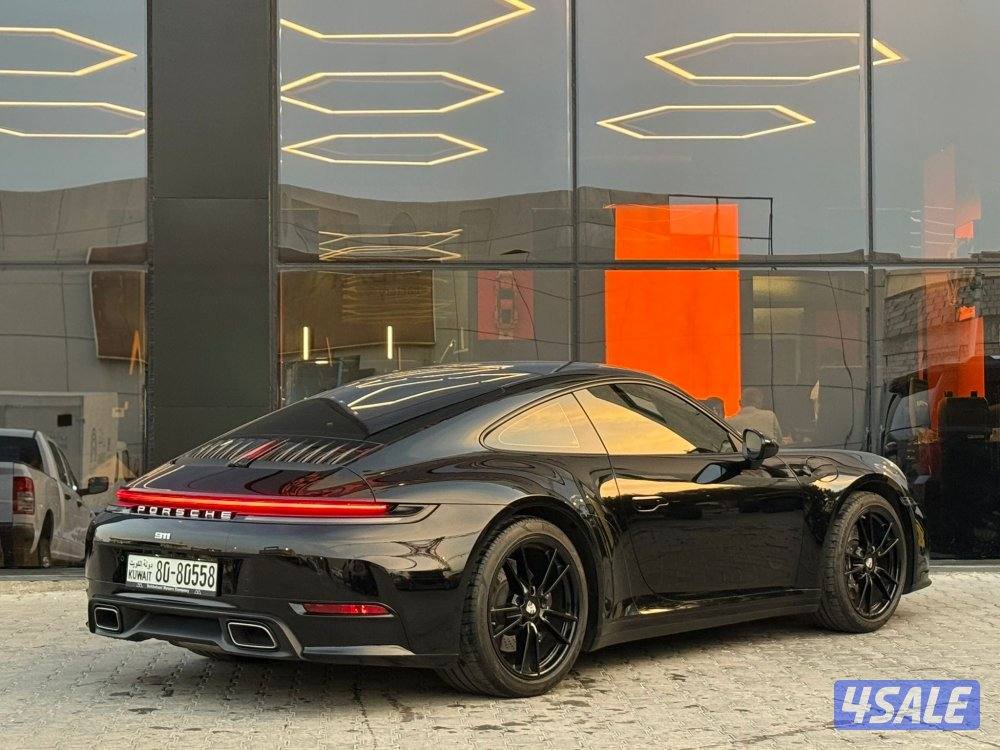 PORSCHE 911 CARRERA _2025 صبغ الوكالة4