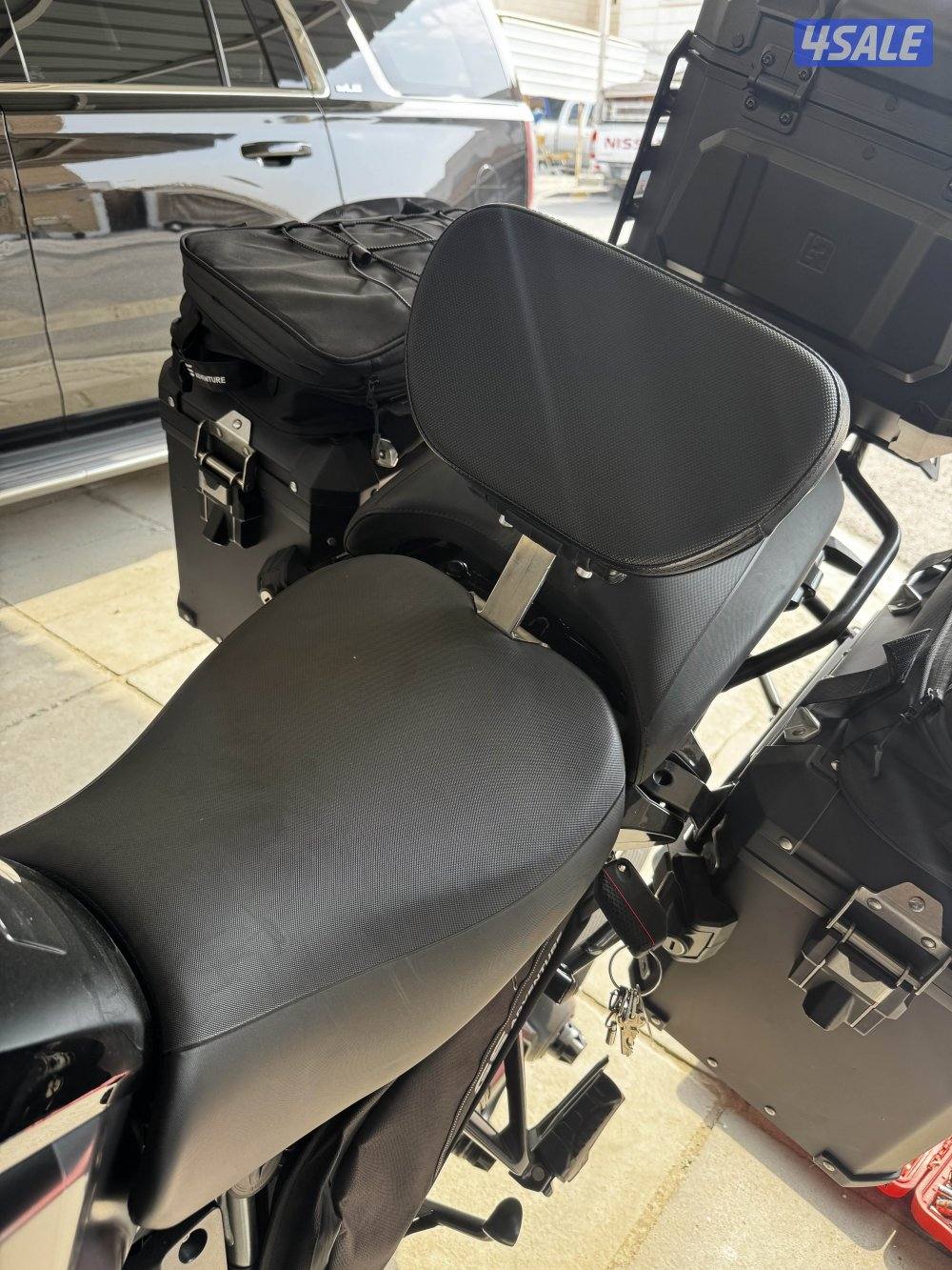 للبيع سنادة ظهر تركب على gs1250 advinture0