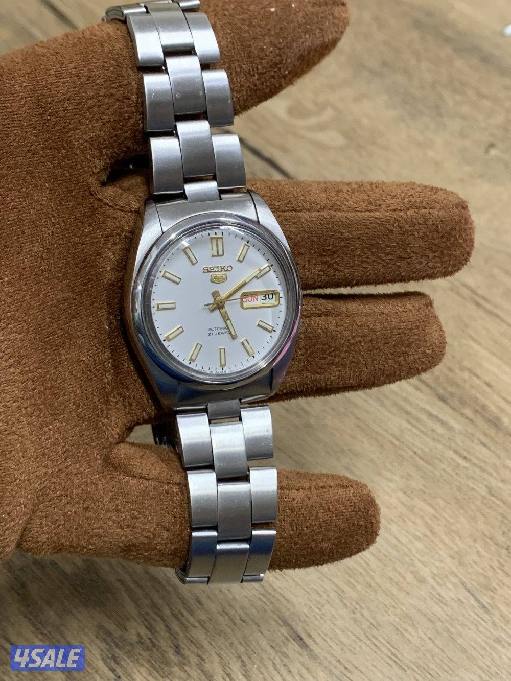 للبيع الساعه سيكو اصلي5