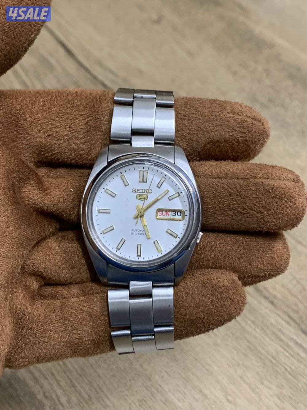 للبيع الساعه سيكو اصلي6