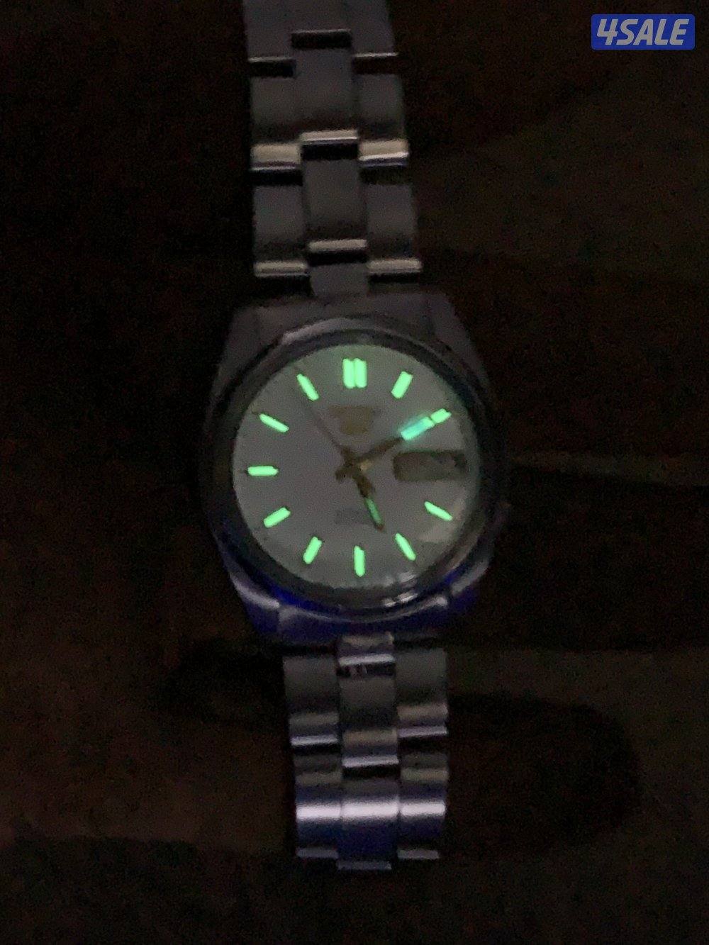 للبيع الساعه سيكو اصلي8