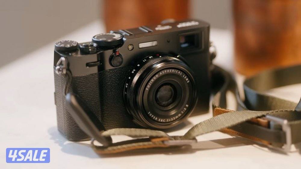 FUJIFILM X100V (Like New)0