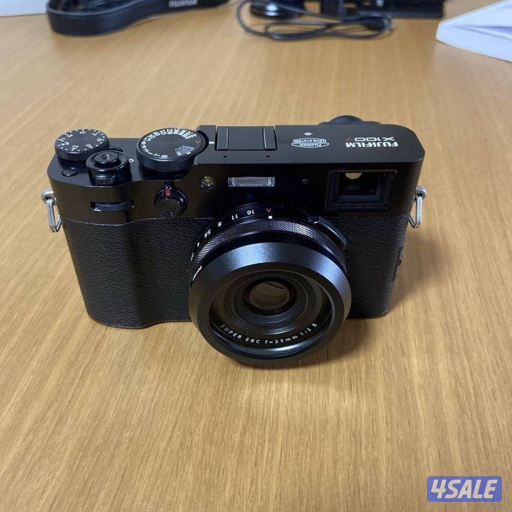 FUJIFILM X100V (Like New)3
