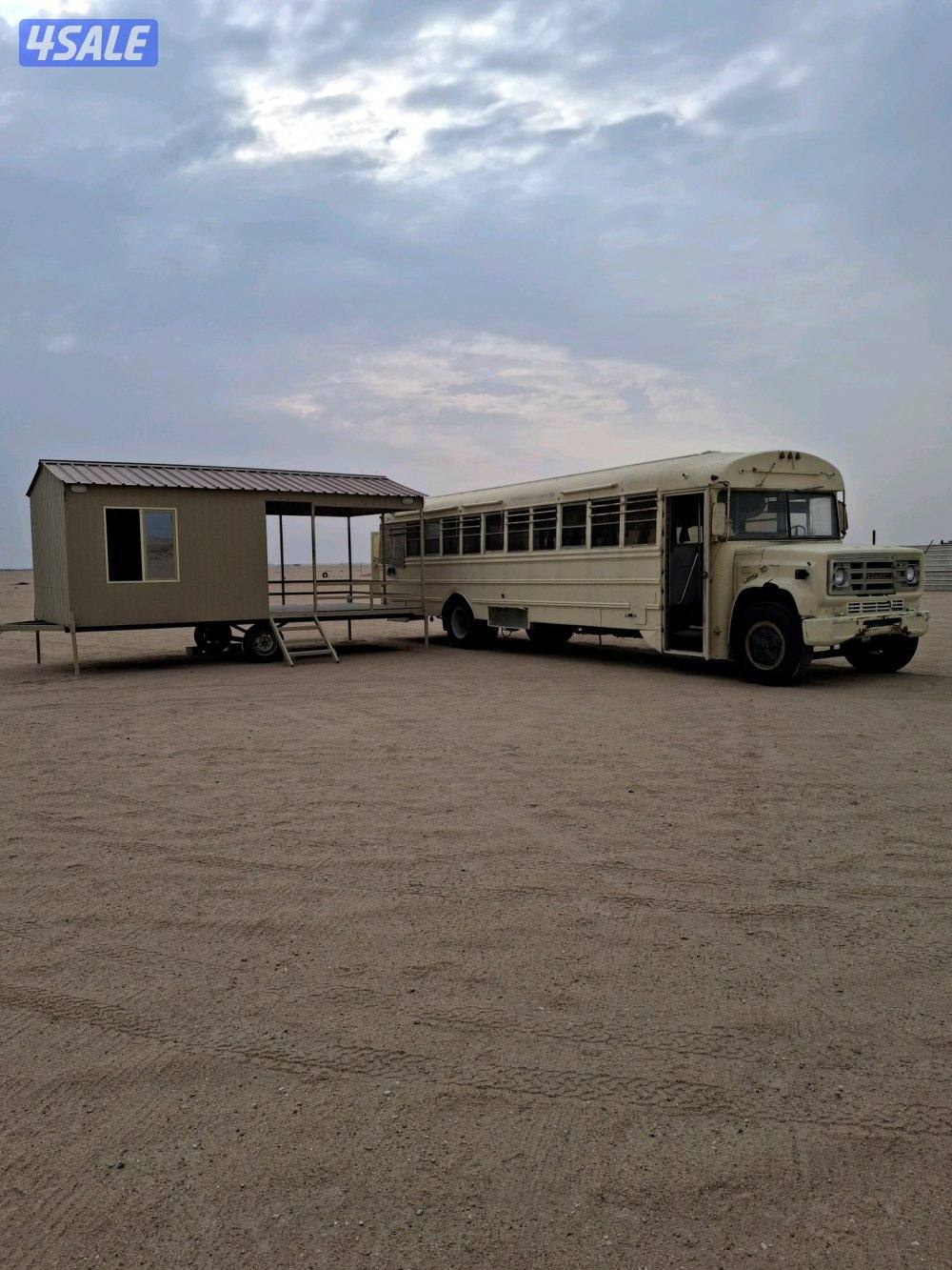 للبيع شاليه وكرفان باص ابوعرام العود1