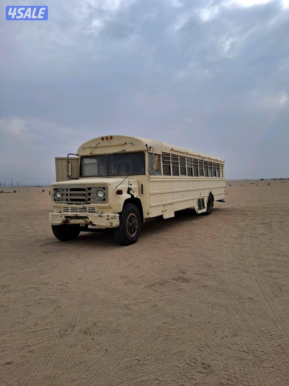 للبيع شاليه وكرفان باص ابوعرام العود2