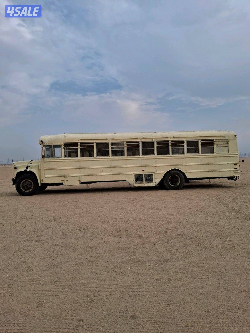 للبيع شاليه وكرفان باص ابوعرام العود4