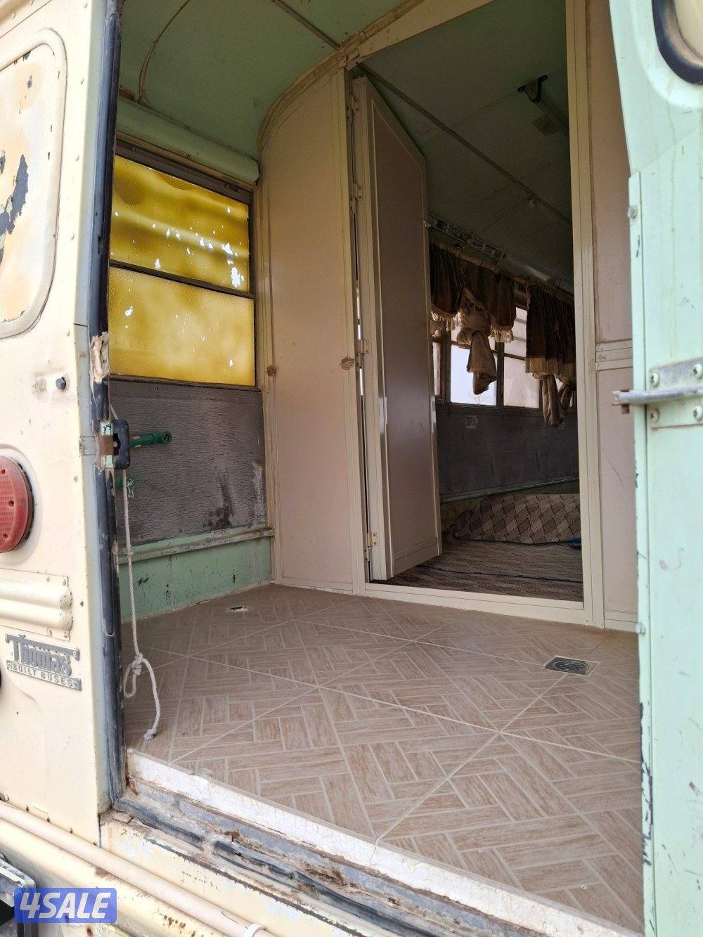 للبيع شاليه وكرفان باص ابوعرام العود11