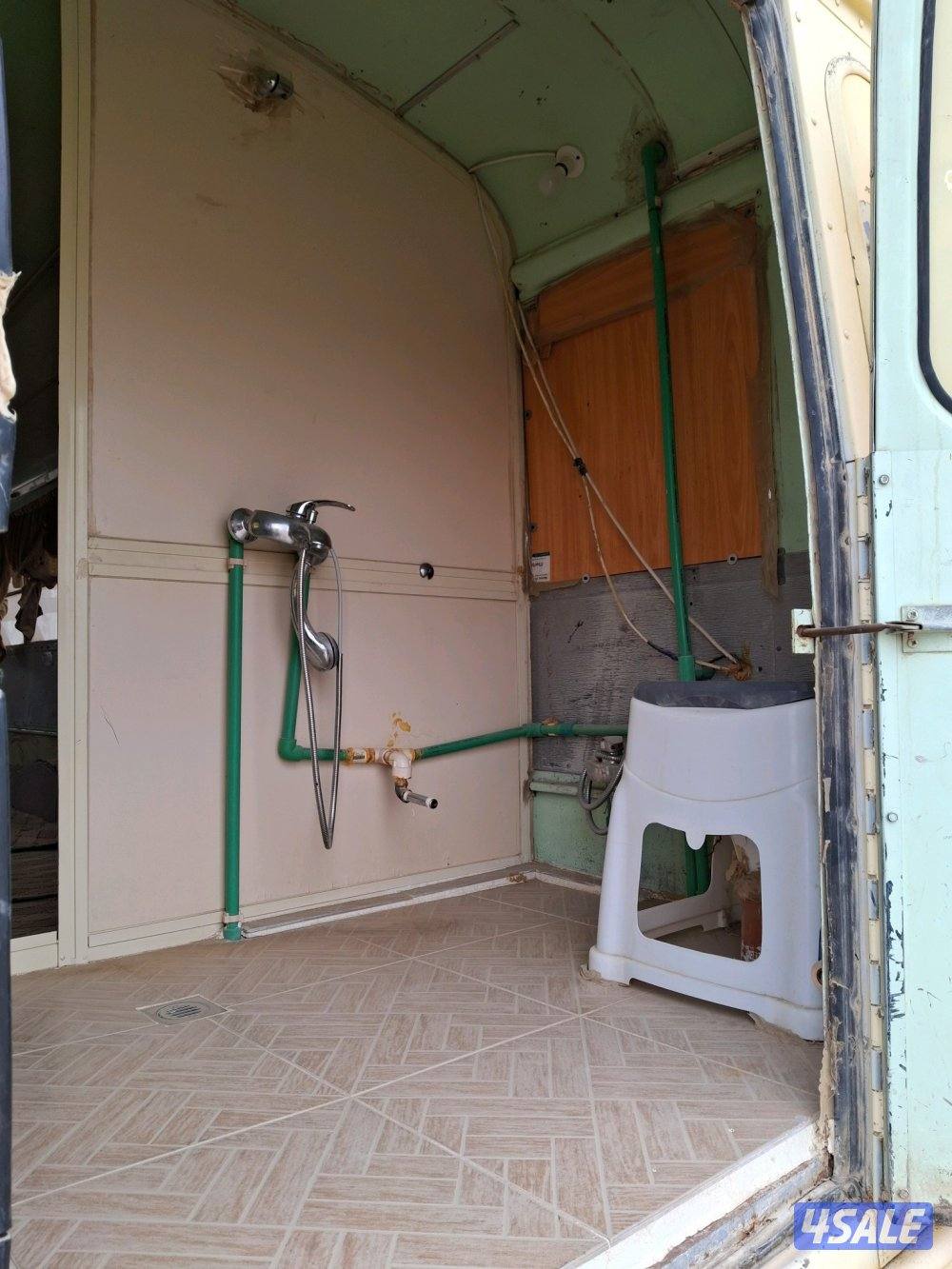 للبيع شاليه وكرفان باص ابوعرام العود12