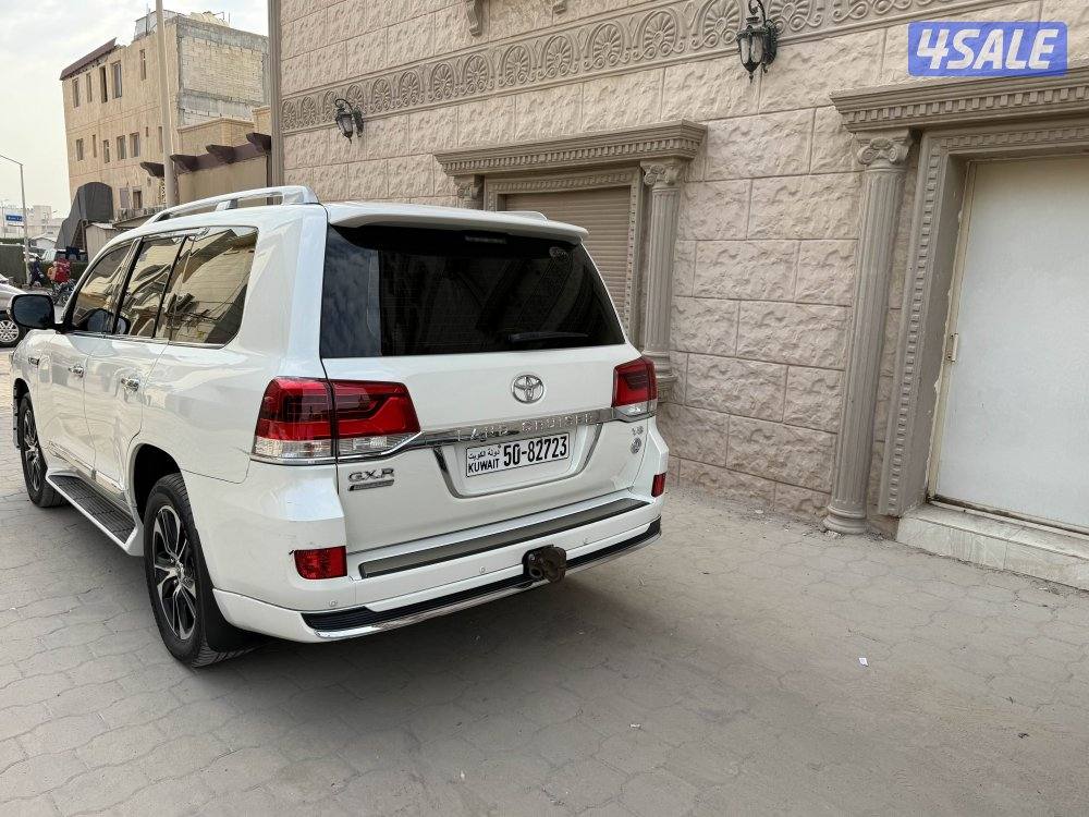 للبيع لاند كروزر قراند تورنق موديل ٢٠٢١0
