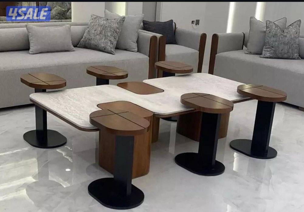 طاولات معرض الملكي الضجيج0